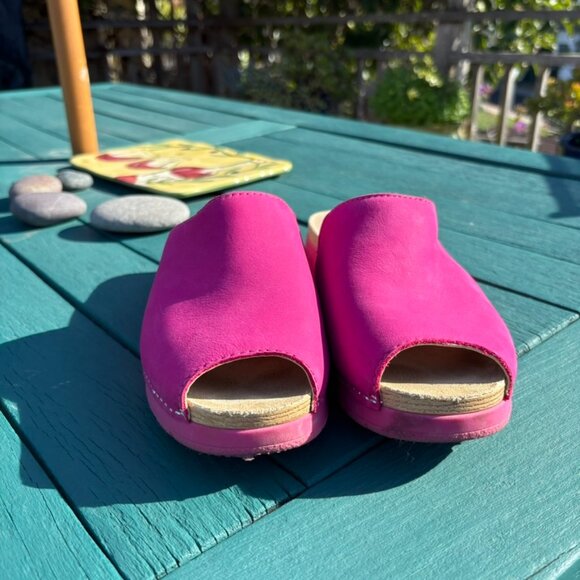 Dansko Ravyn Peep Toe Mule Sandals - Picture 2 of 8